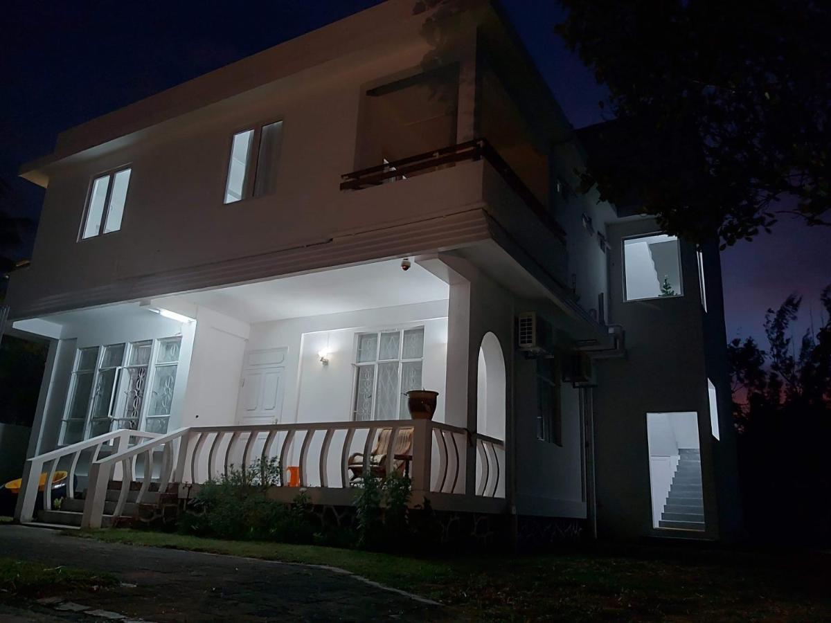 Breeze Du Nord Villa Grand Baie Bagian luar foto